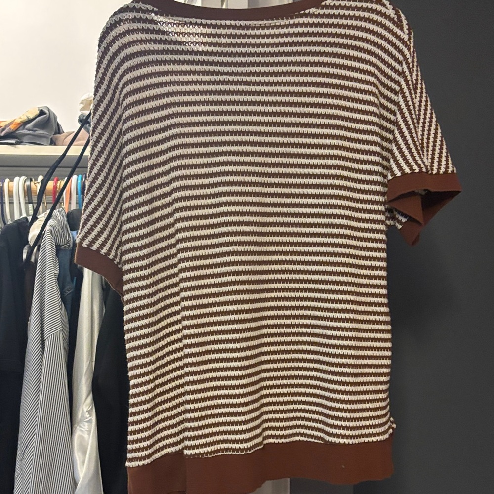 Chic Striped Brown and White Short Sleeve Top